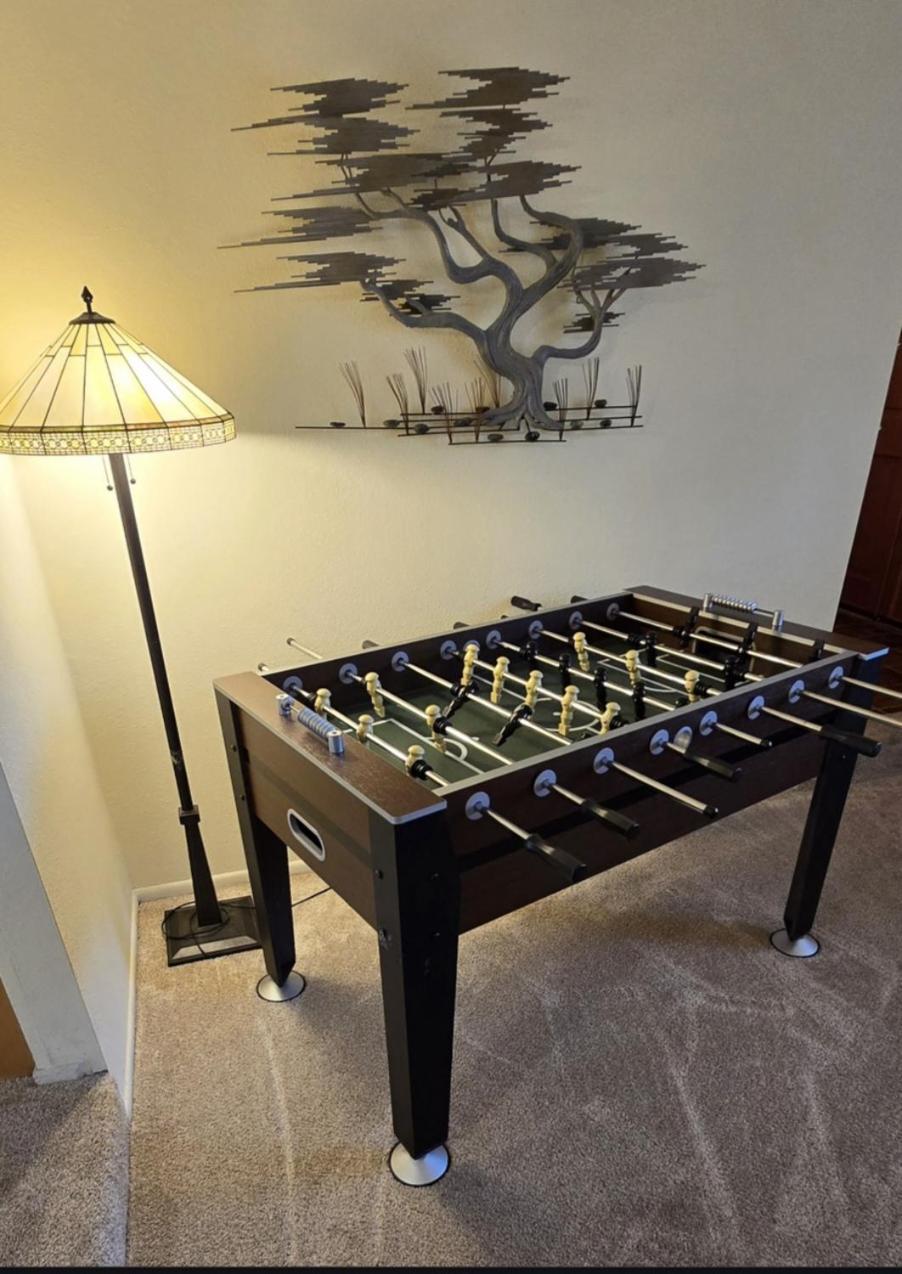 Hébergement de vacances Hot Air Balloon Haven, King Bed, Office, Foosball, Crib *